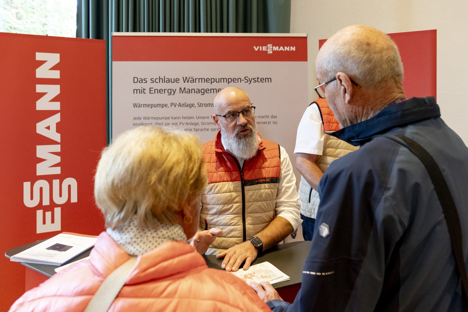 Beratung am Stand: Viessmann