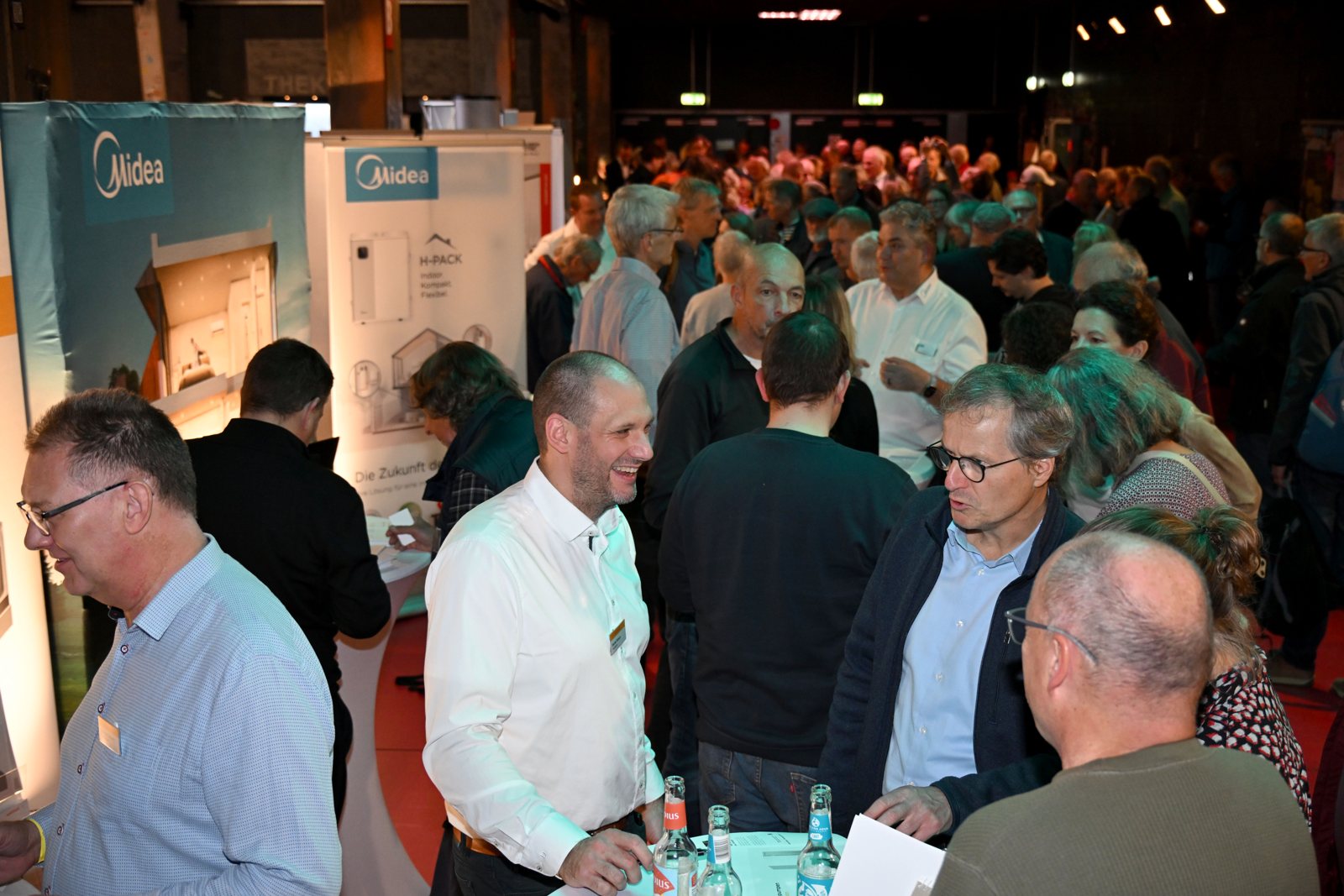 Beratung am Stand: Midea
